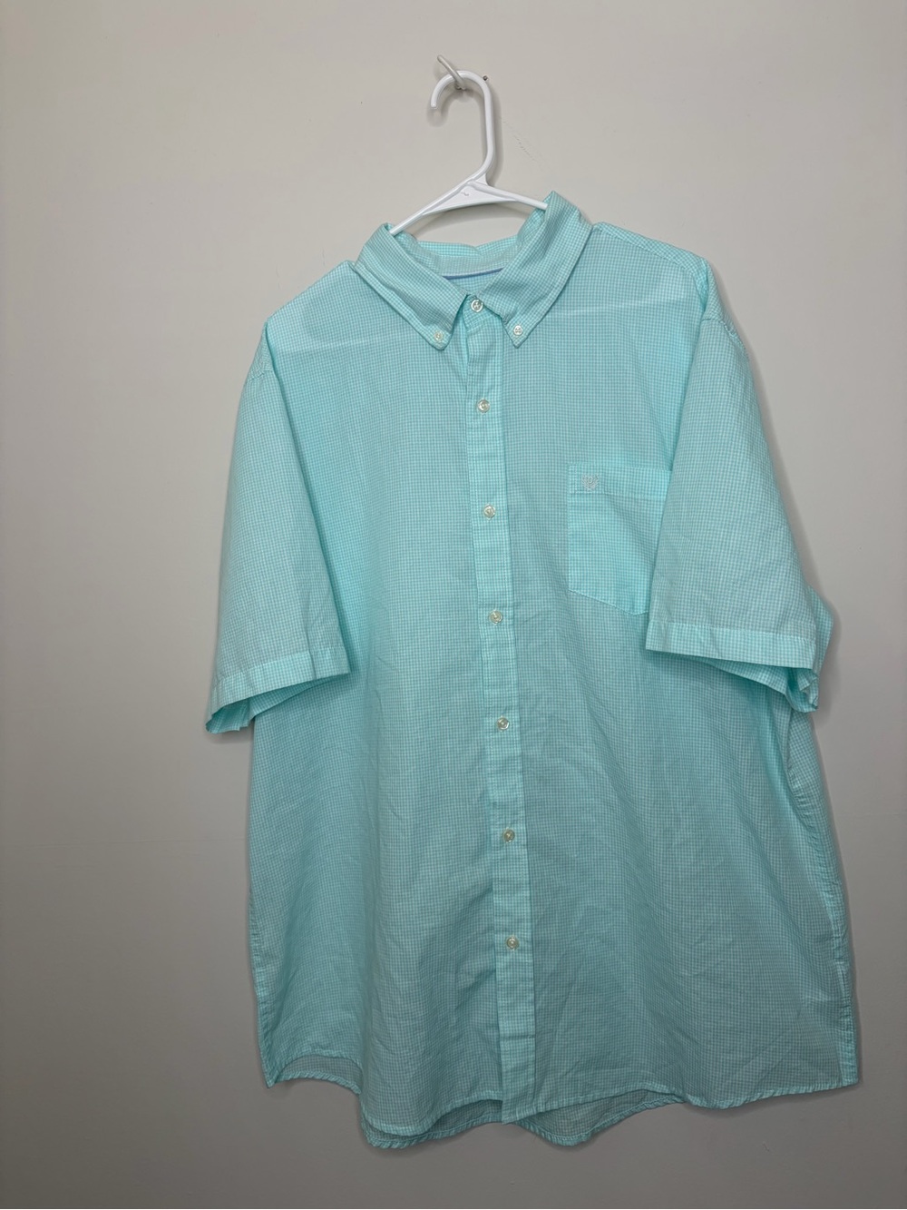 Men's  blue and white checkered Short-Sleeve Button-Down Shirt chaps easy care
